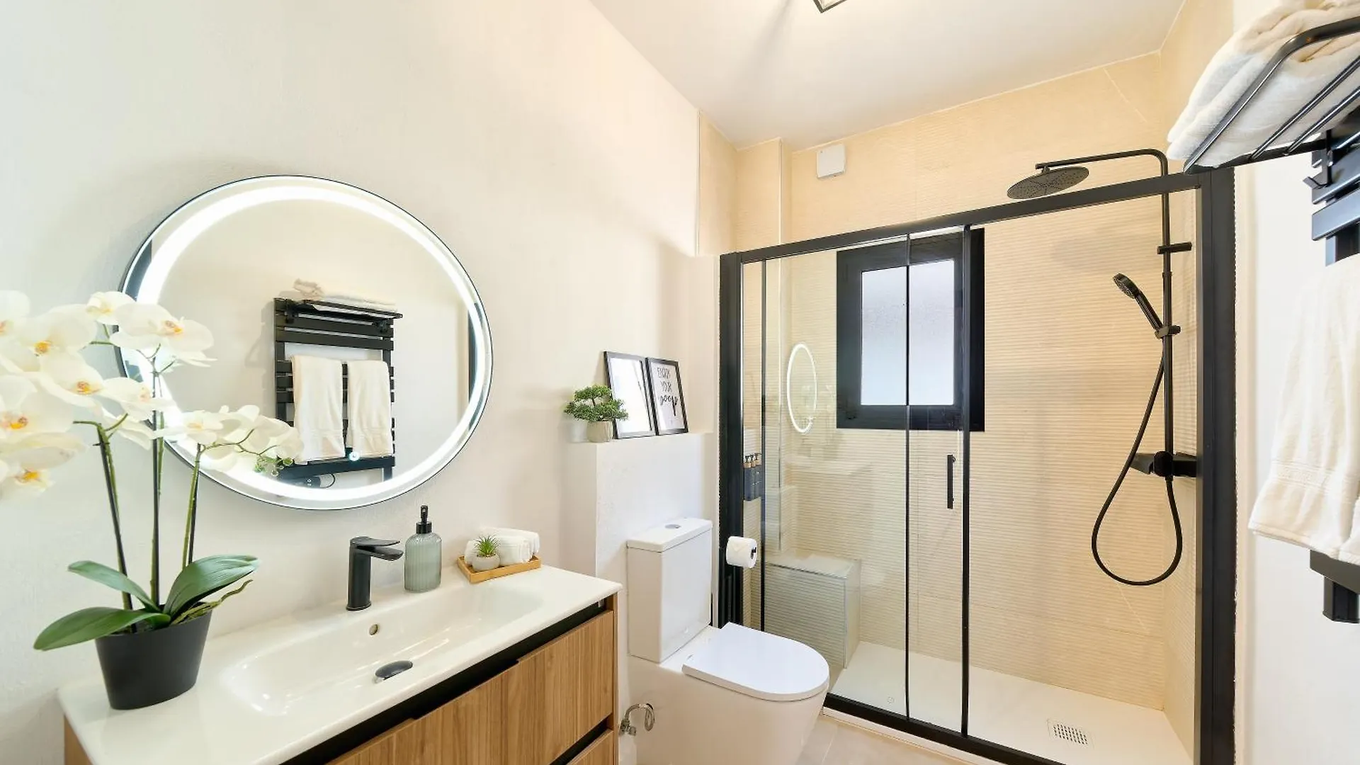 Kosta Homes - Lux Three Bed Alhaurin City Centre Alhaurin de la Torre Apartment